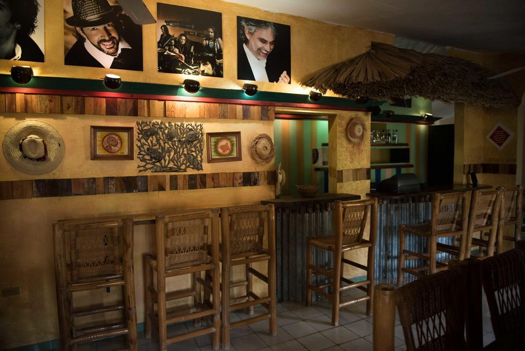 Hostal Dona Chava Pedernales Dış mekan fotoğraf
