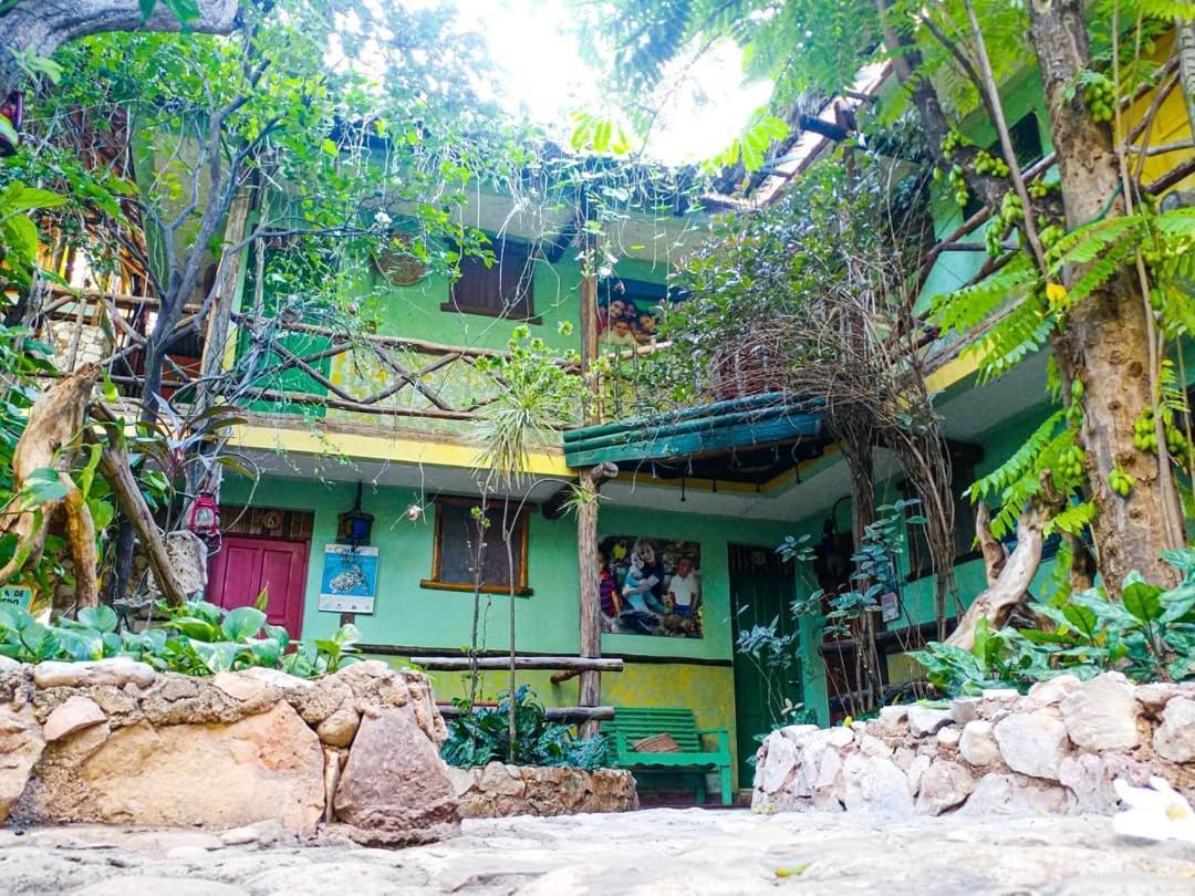 Hostal Dona Chava Pedernales Dış mekan fotoğraf
